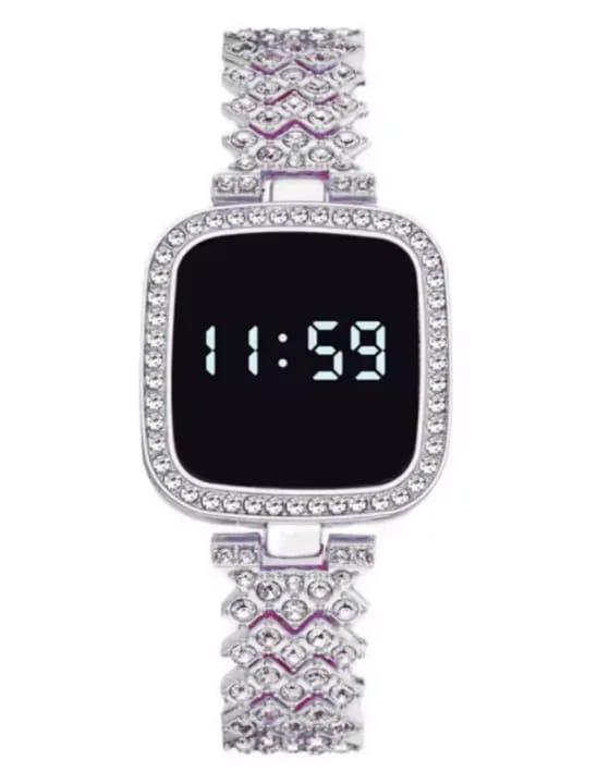 Chic Womens Digital Display Watch With Elegant Bracelet Strap Stylish Design Clear Screen Comfortable Wear Perfect For Daily And Formal Use without box